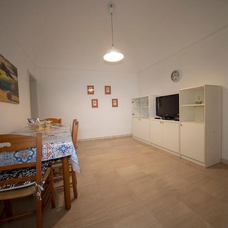 Casa Vacanza Da Dina Модика Экстерьер фото